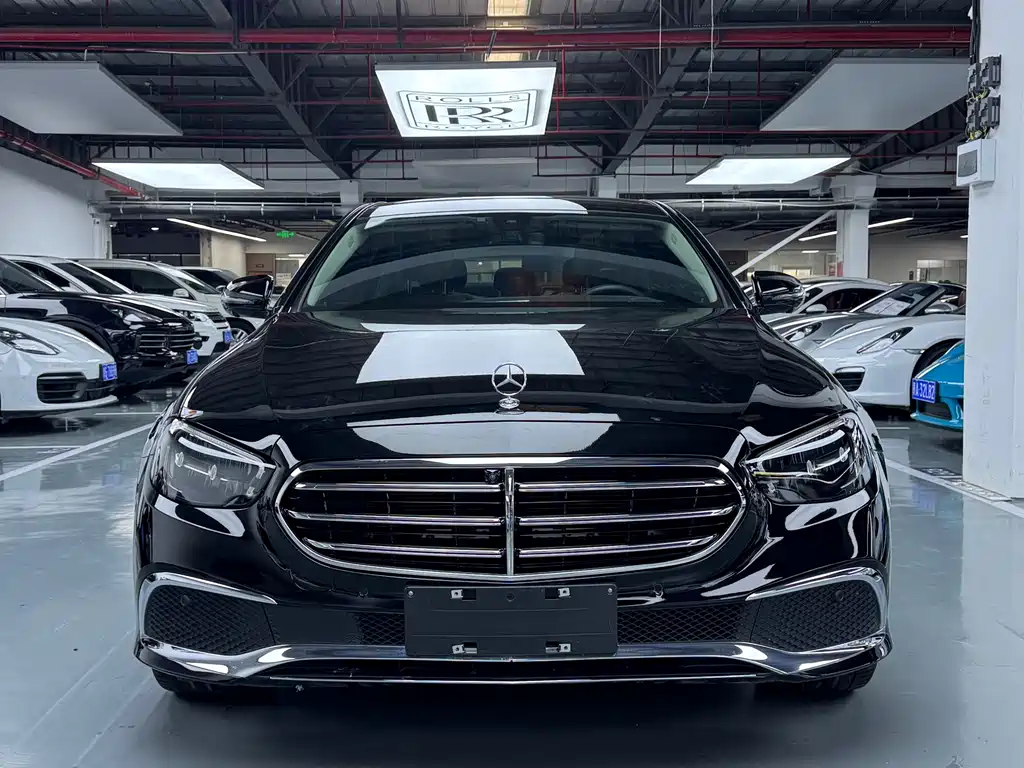 Mercedes-Benz E-Class 2022