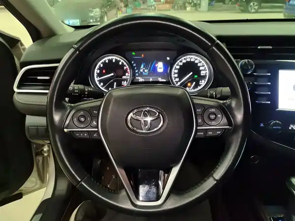 Toyota Camry 2018