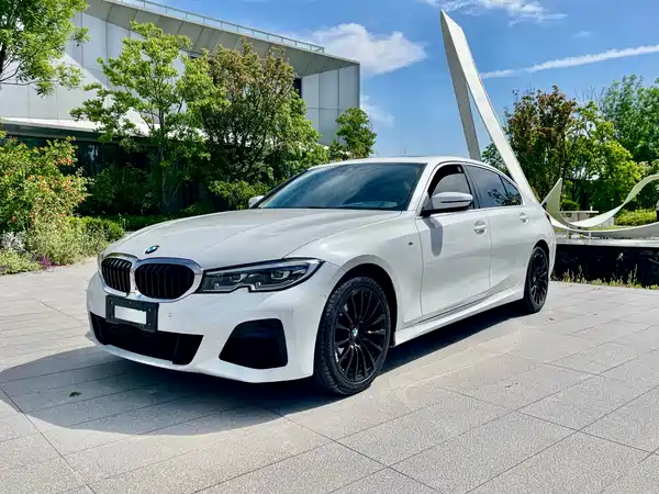BMW 3 Series 2021