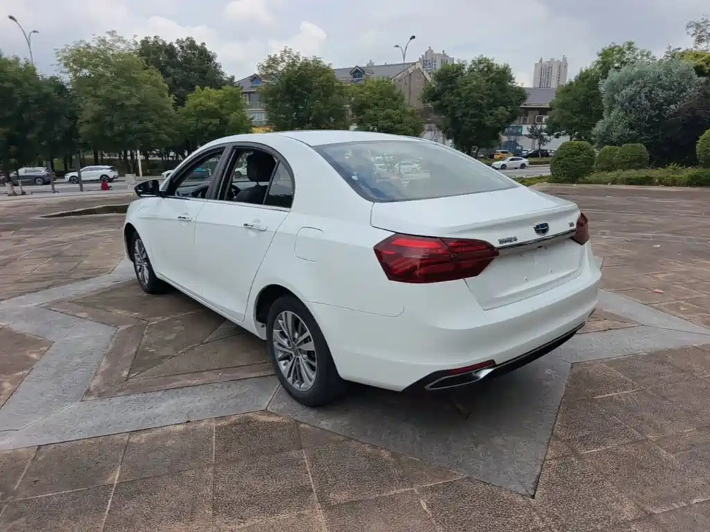 Geely Emgrand 2019