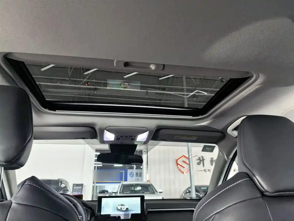 Toyota Wildlander 2023 — фото 15
