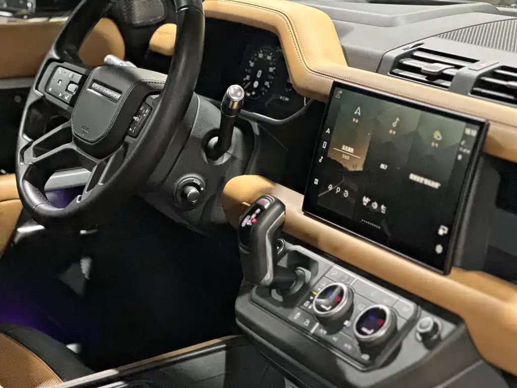 Land Rover Defender 2022 — фото 48