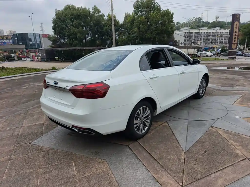Geely Emgrand 2019