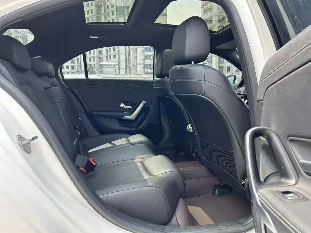 Mercedes-Benz A-Class 2021 — фото 18
