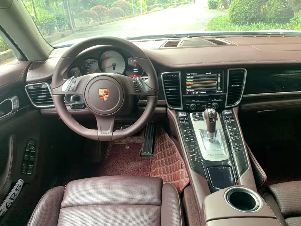 Porsche Panamera 2015 — фото 9