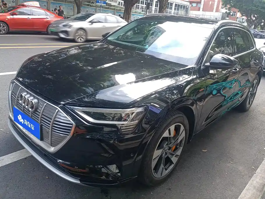 Audi e-tron 2021