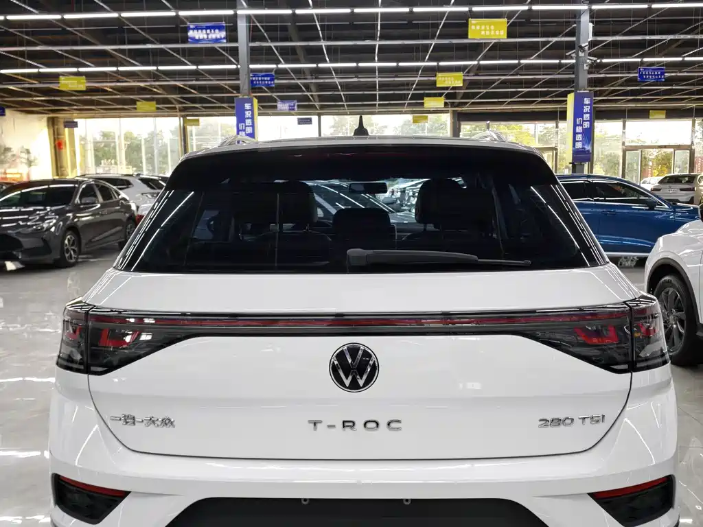 Volkswagen T-Roc 2023