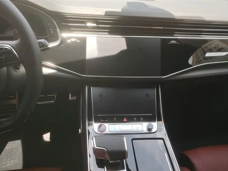 Audi SQ7 2025 — фото 13
