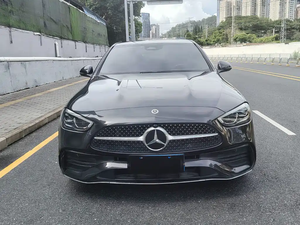Mercedes-Benz C-Class 2024