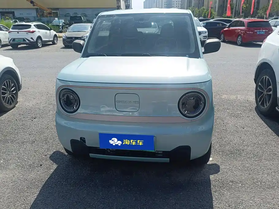 Geely Galaxy Panda 2023