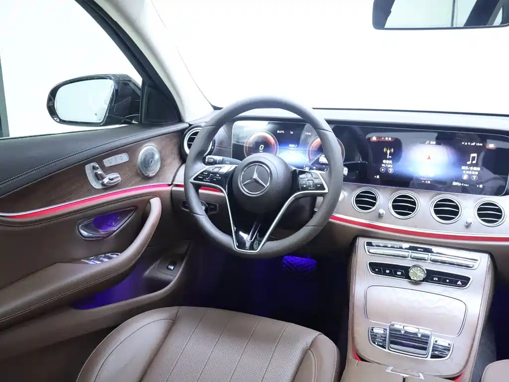 Mercedes-Benz E-Class 2021 — фото 14