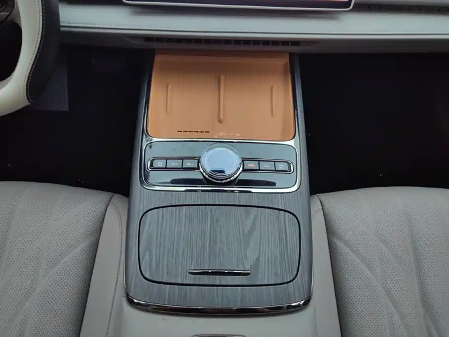 Geely Galaxy Starshine 8 2025 — фото 16