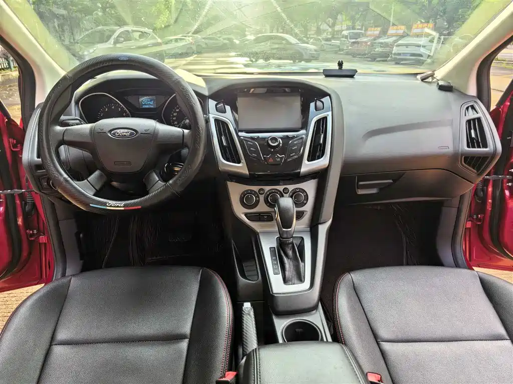 Ford Focus 2014
