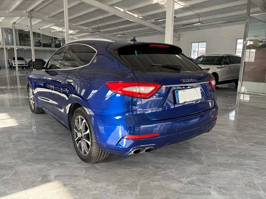 Maserati Levante 2018 — фото 4