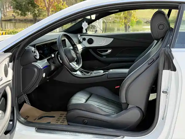 Mercedes-Benz E-Class 2021