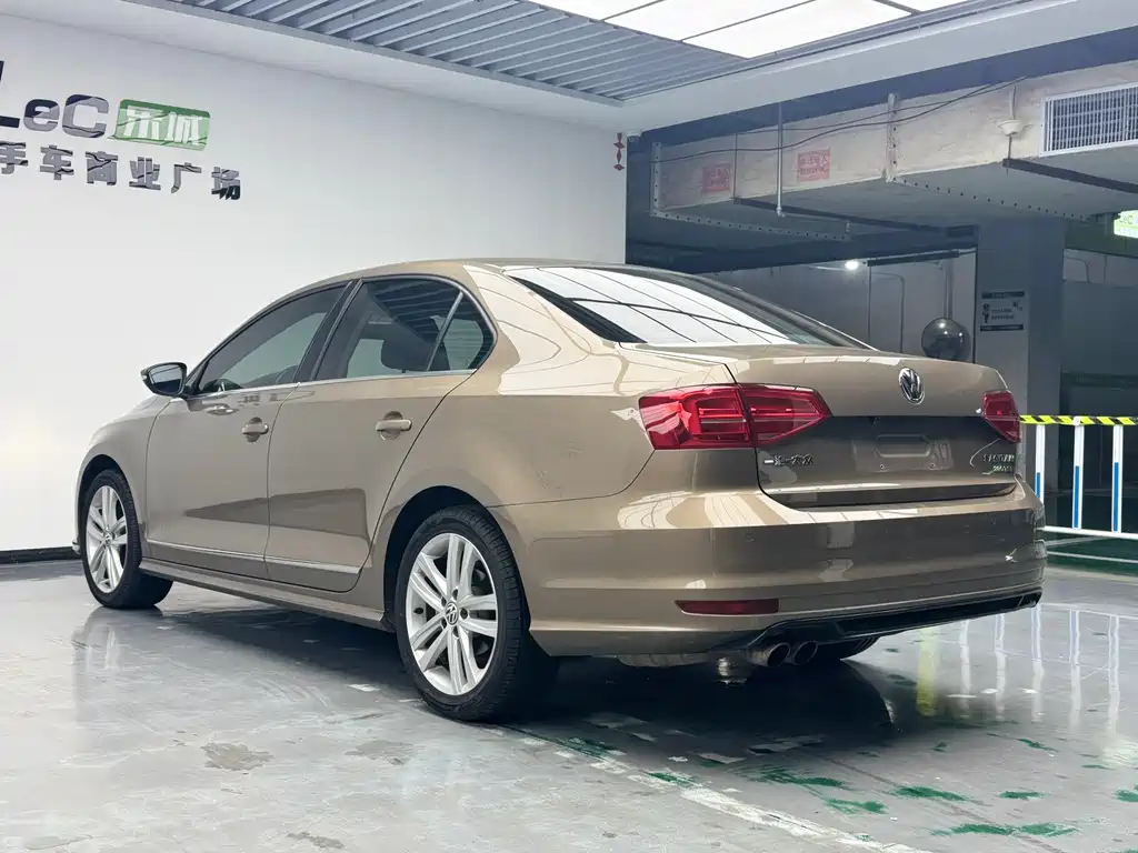 Volkswagen Sagitar 2018 — фото 14