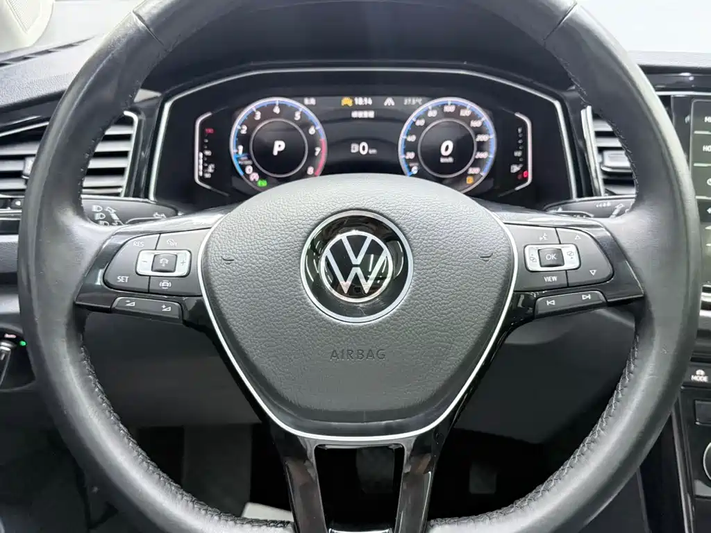 Volkswagen T-Roc 2022 — фото 13