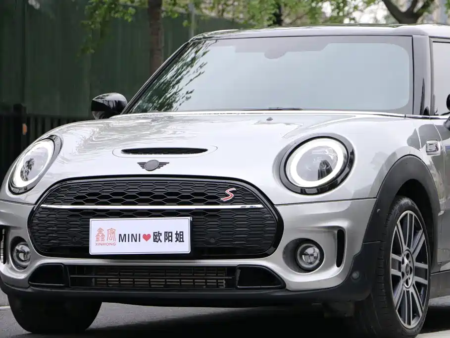MINI Clubman 2023 — фото 18