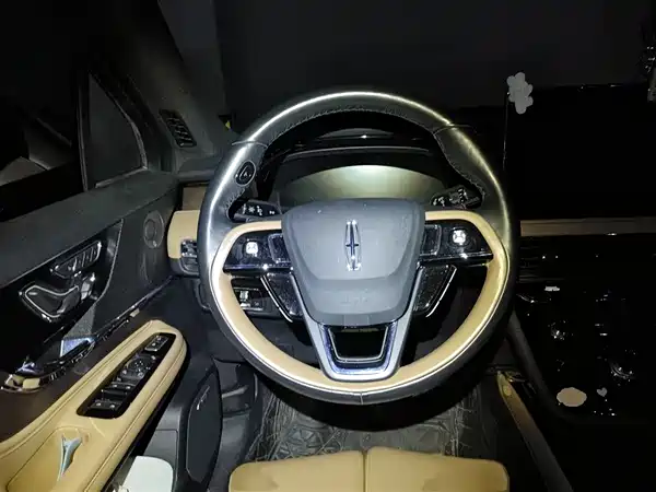 Lincoln Corsair 2020