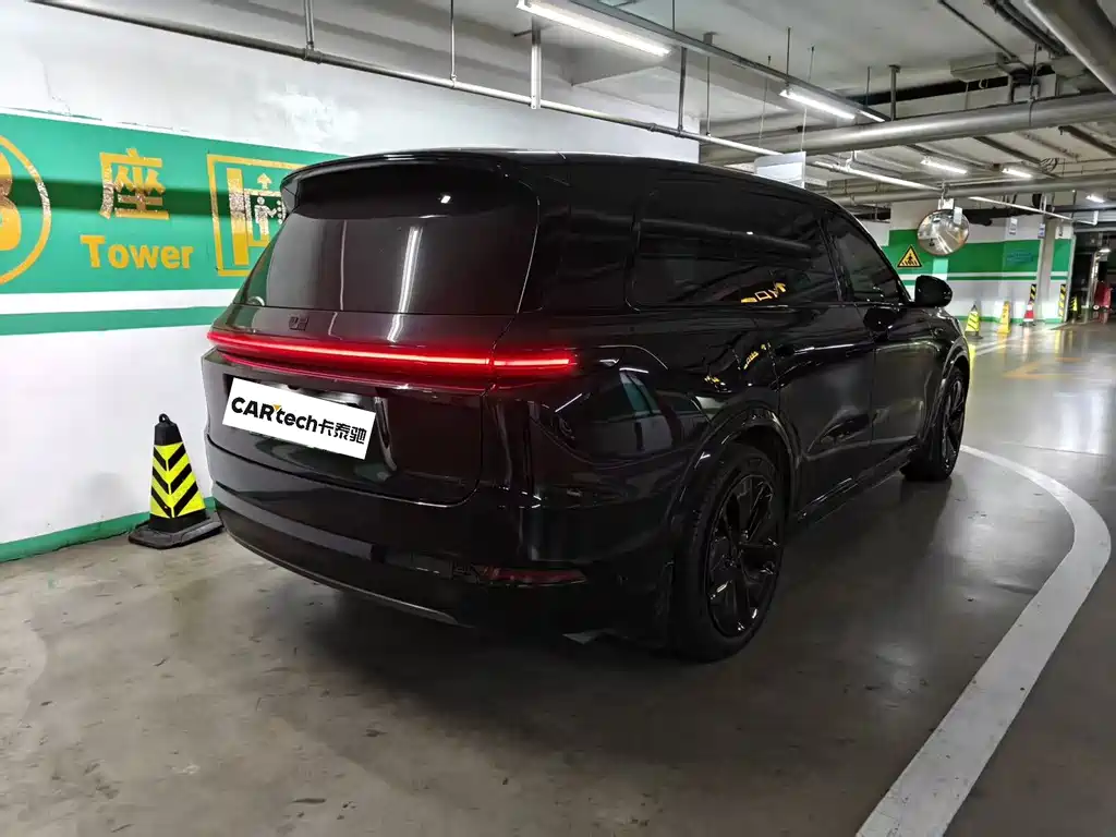 Li Auto Li L9 2025