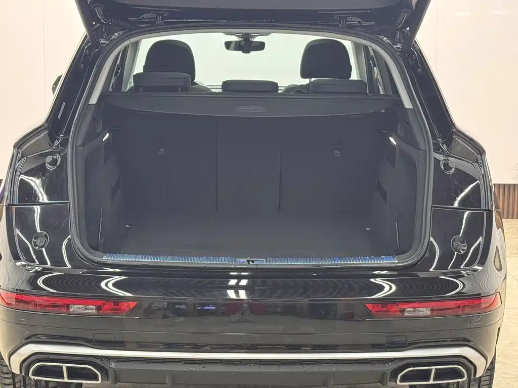 Audi Q5L 2021