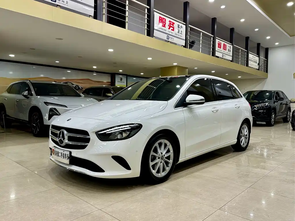 Mercedes-Benz B-Class 2021