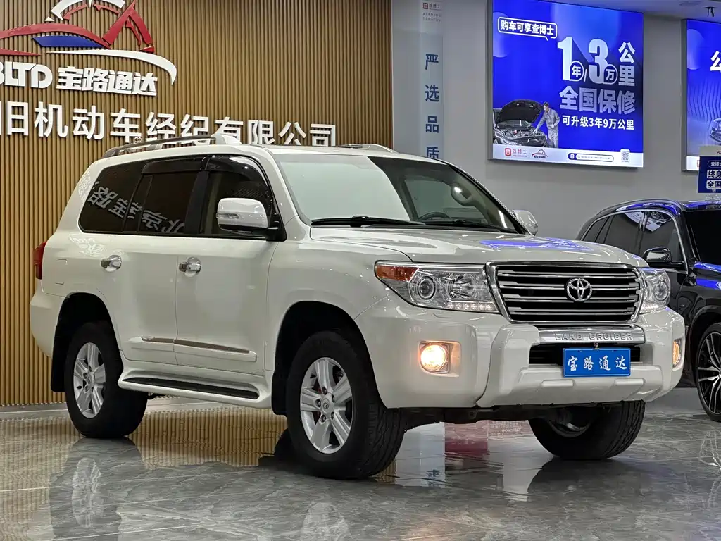Toyota Land Cruiser 2015 — фото 3