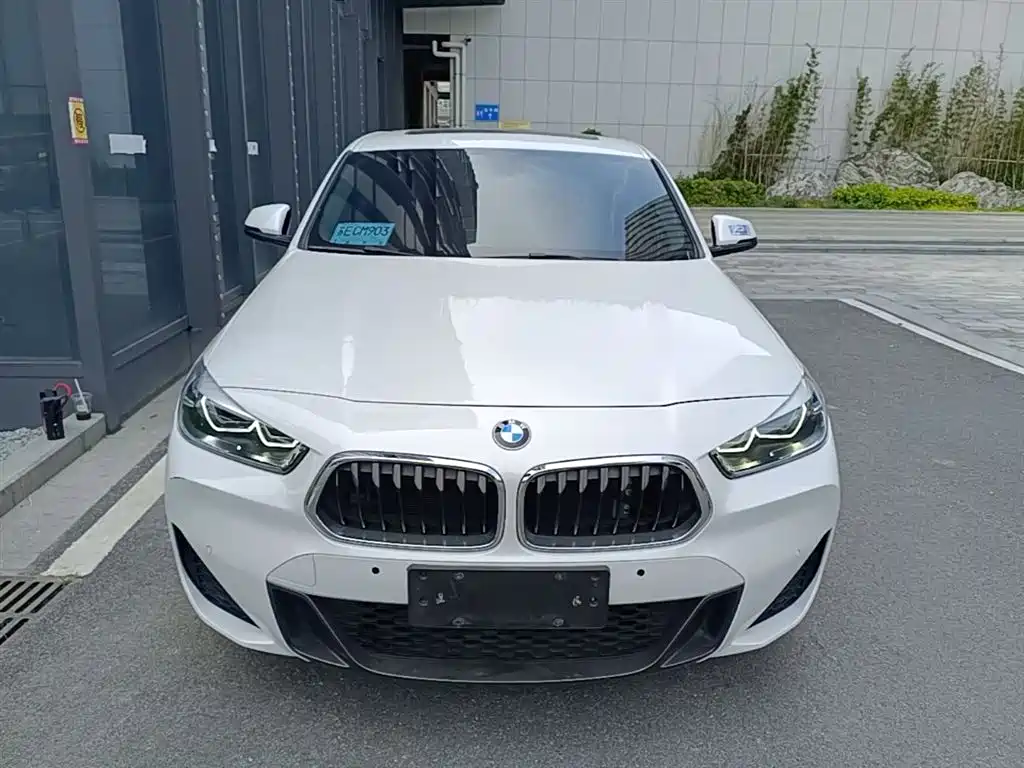 BMW X2 2022 — фото 3