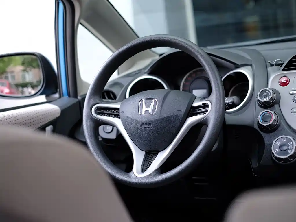 Honda Fit 2010 — фото 17