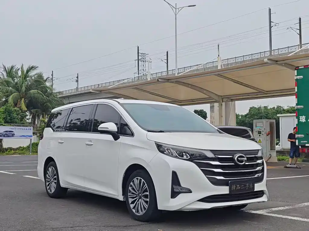 GAC Motor Trumpchi M6 2020 — фото 3