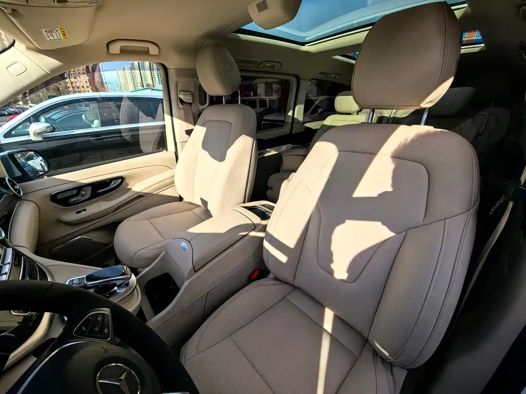 Mercedes-Benz V-Class 2016 — фото 6
