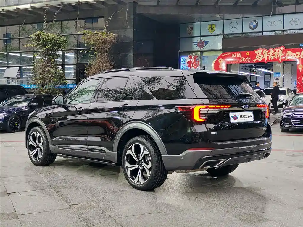 Ford Explorer 2023 — фото 4