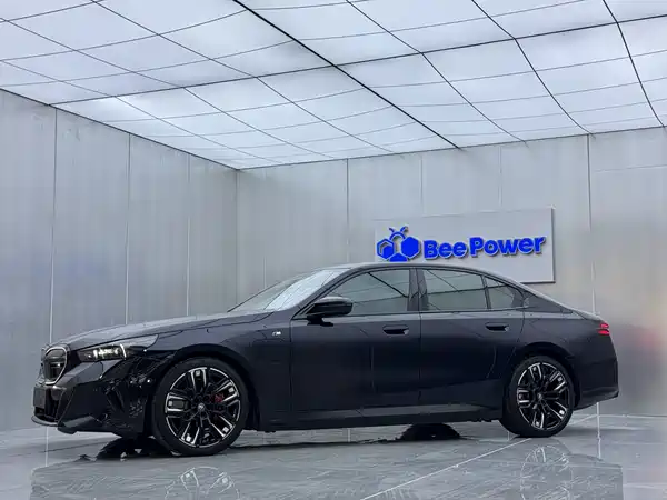 BMW i5 M60 2024
