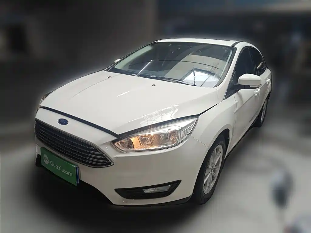 Ford Focus 2018 — фото 2