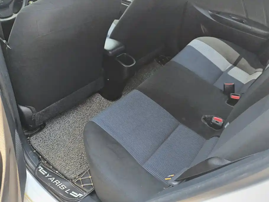 Toyota Yaris L 2019 — фото 11
