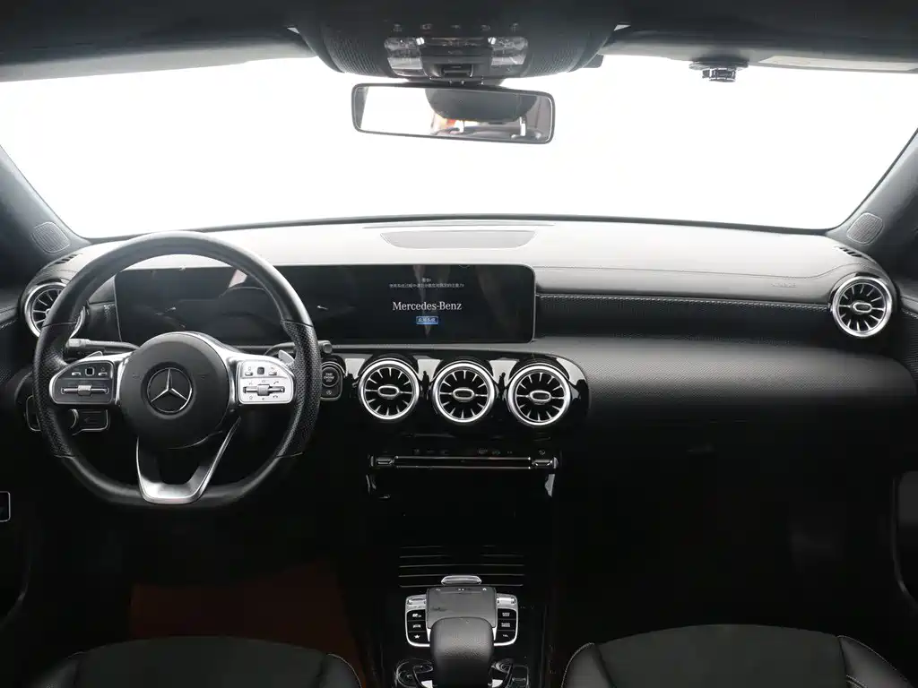 Mercedes-Benz A-Class 2020 — фото 7