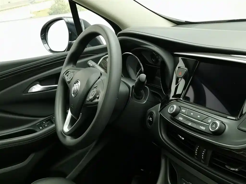 Buick Envision Plus 2021 — фото 22