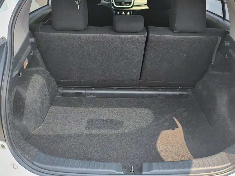 Toyota Yaris L 2019