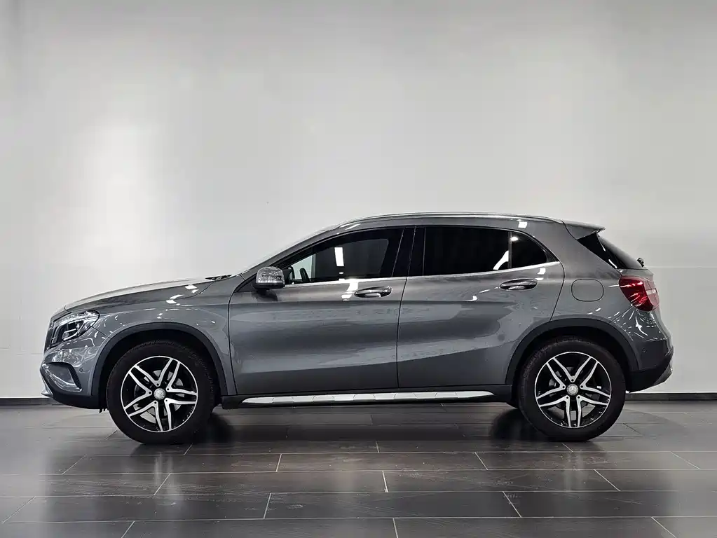 Mercedes-Benz GLA 2015 — фото 2
