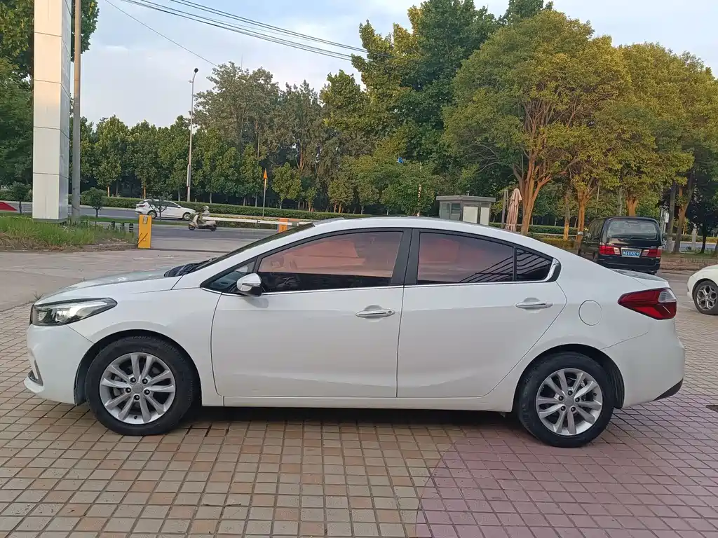 Kia K3 2017