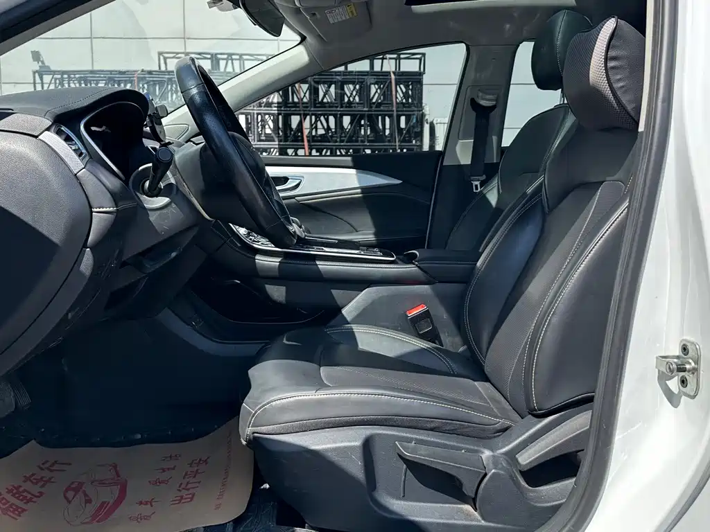Roewe i6 MAX New Energy 2022 — фото 8