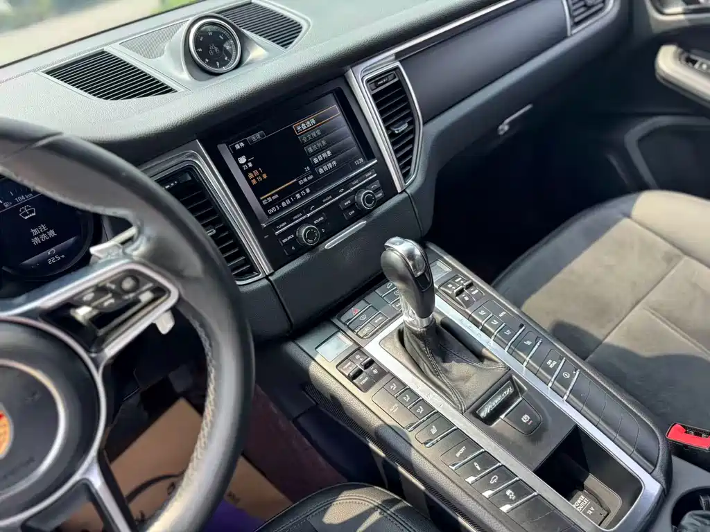 Porsche Macan 2015 — фото 7