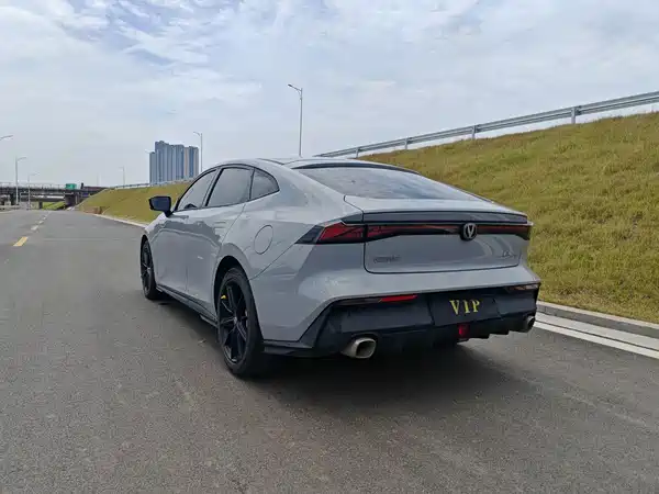 Changan UNI-V 2022