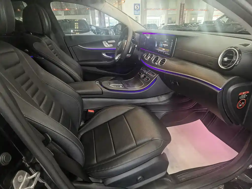 Mercedes-Benz E-Class 2020 — фото 25