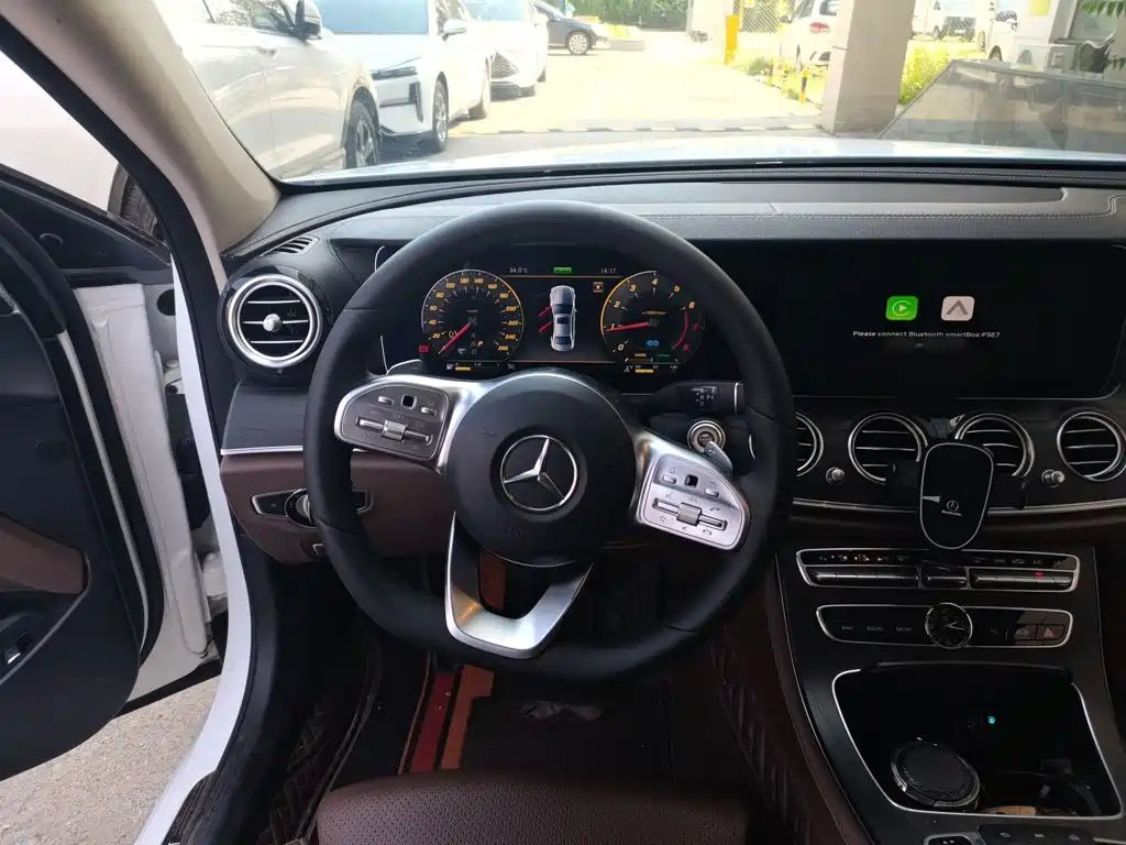 Mercedes-Benz E-Class 2019 — фото 11