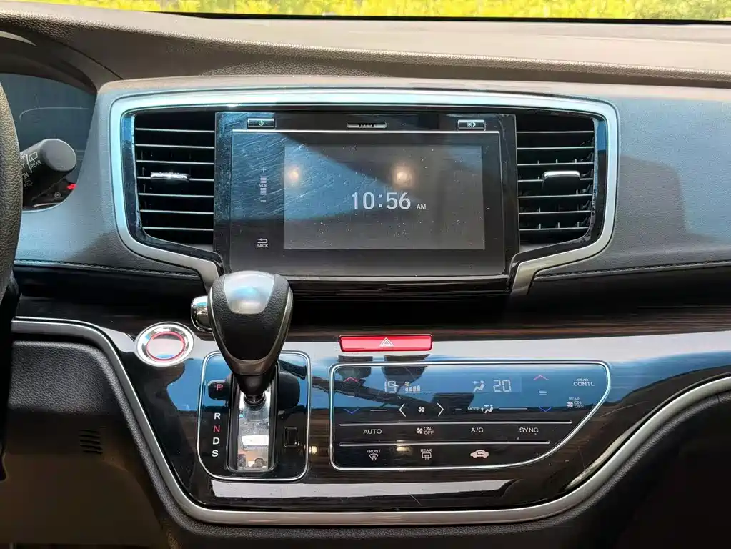 Honda Odyssey 2019 — фото 15