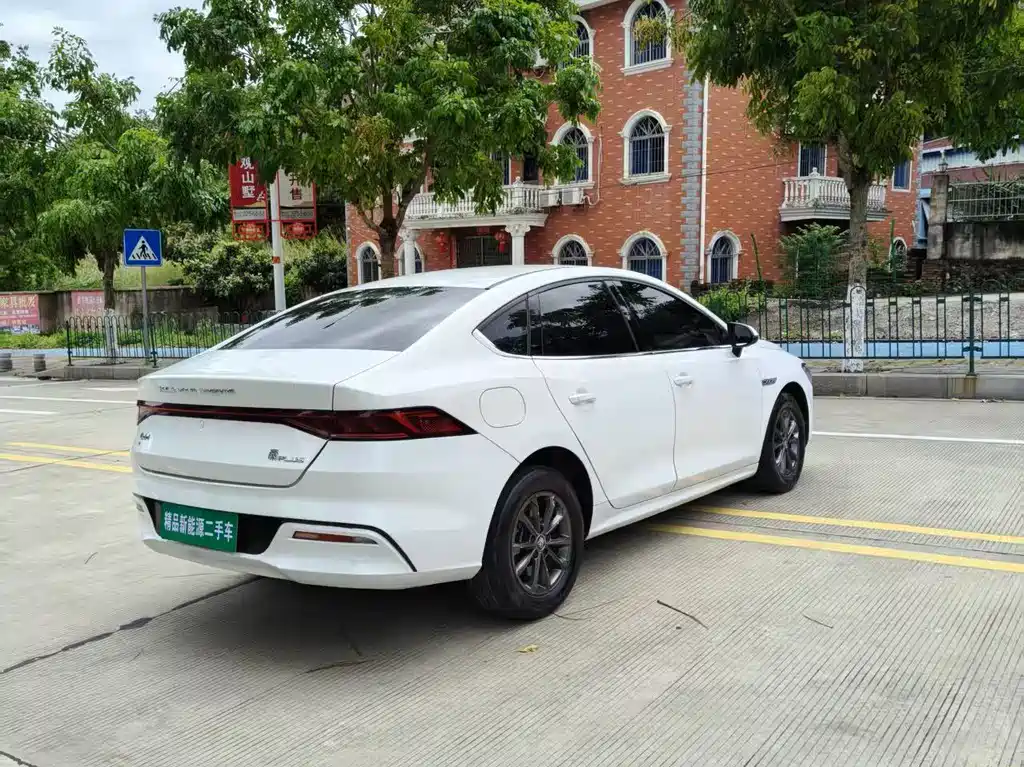 BYD Qin PLUS 2021 — фото 10