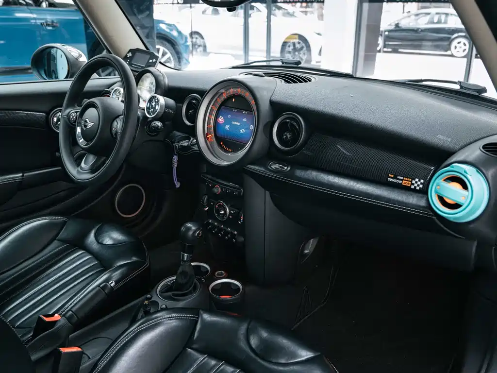 MINI Clubman 2013 — фото 17