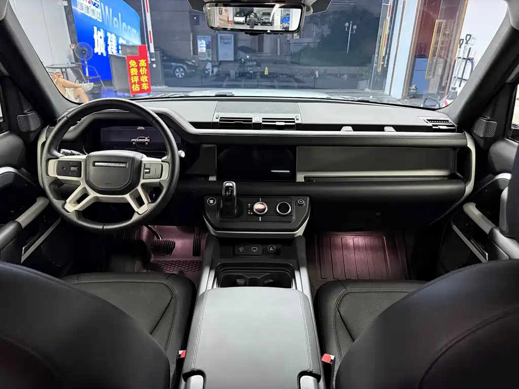 Land Rover Defender 2020 — фото 12
