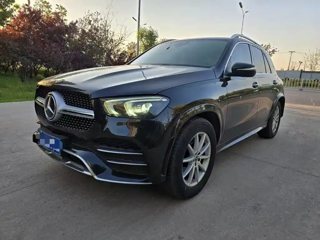 Mercedes-Benz GLE 2021 — фото 1